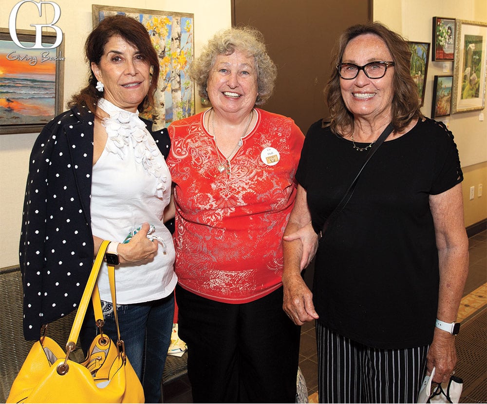 Lorraine and Elisabeth Thall with Bernice Buse