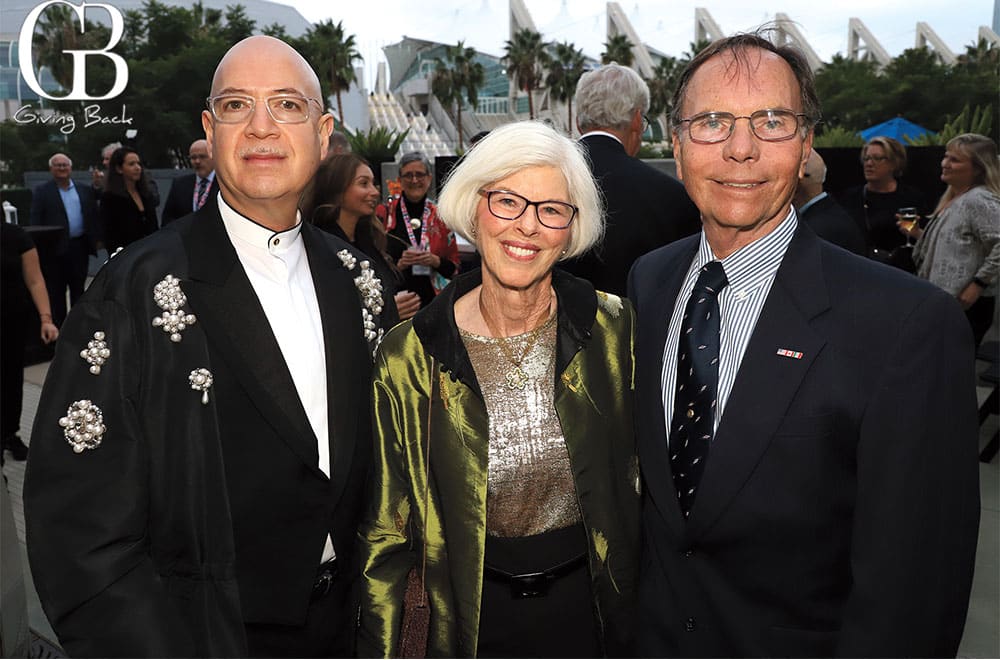 Fernando-Rosas-with-Bonnie-and-John-Rush - GB Magazine Fernando Rosas with Bonnie and John Rush