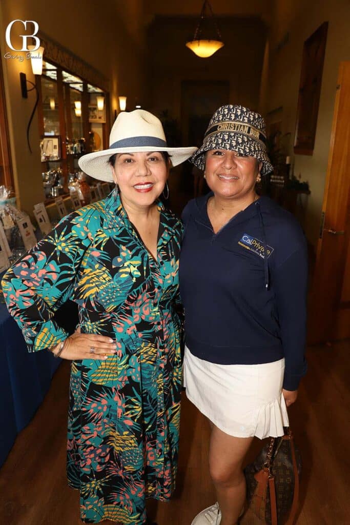 Berenice Zamaro and Becky Mendoza