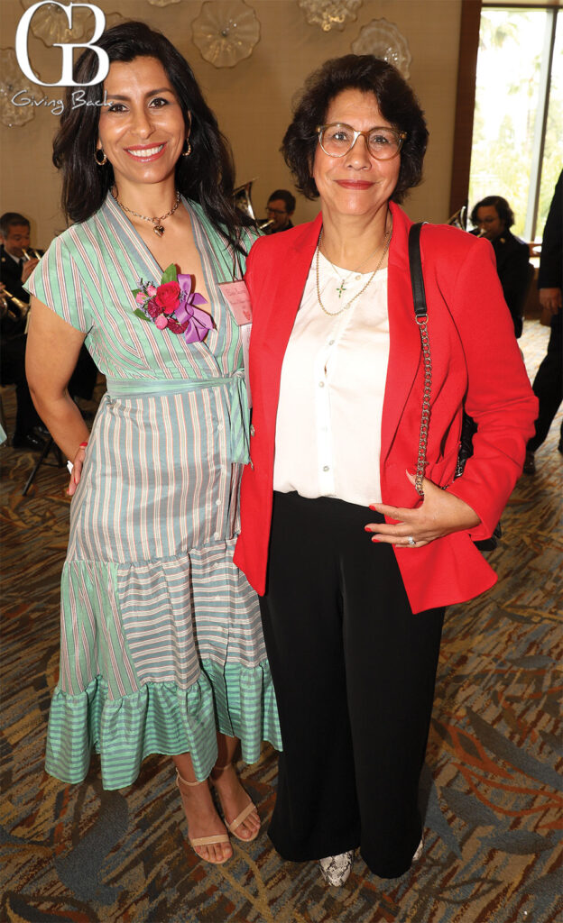 Elaine Becerra and Francisca Dos Santos