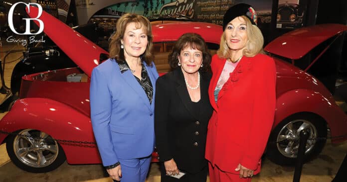 Linda Howard, Sharon Dunn, and Kathryn Gang