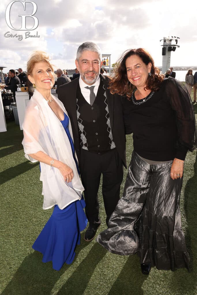 Deborah Bucksbaum Maio with Daniel and Allison Gardenswatz