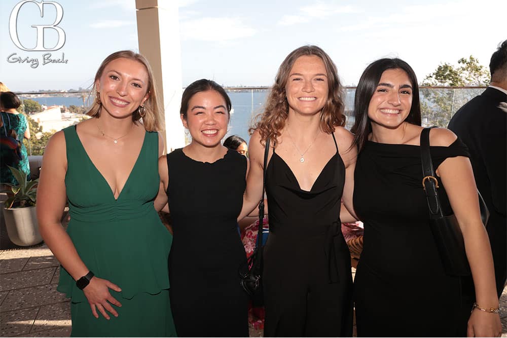 Hailee Cowles Emily Moon Marea Gordon and Christina Noravian