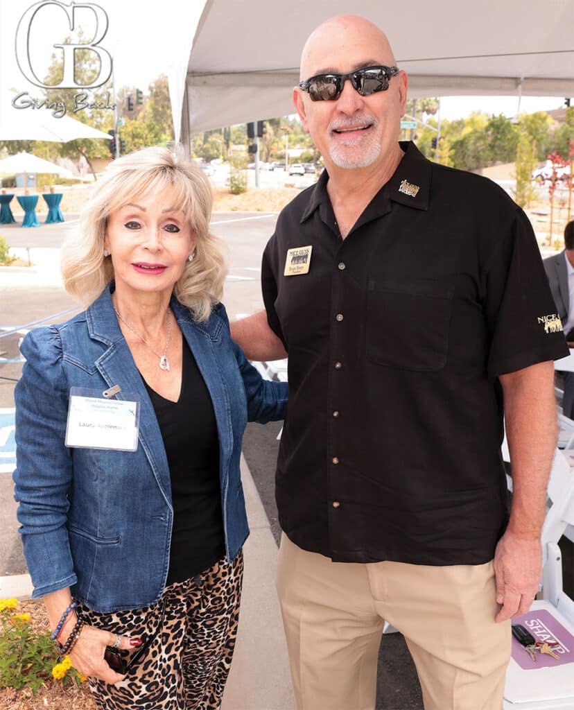 Laura-Applegate-and-Brian-Henry - GB Magazine Laura Applegate and Brian Henry