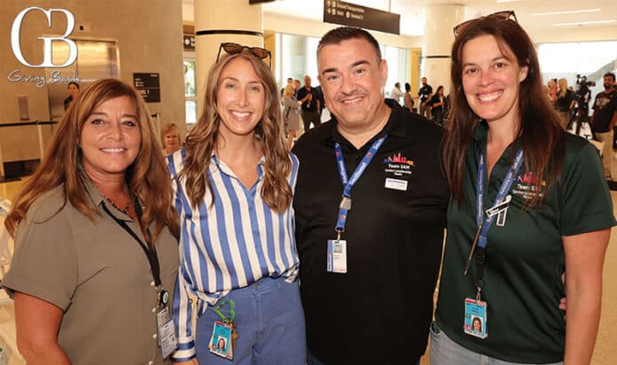 Debbie Ripa, Lindsie Schultz, Shawn Hulette and Jessica Hansen