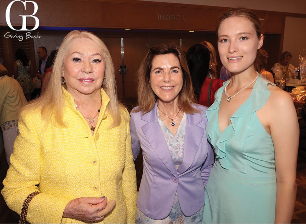 Joyce-Glazer-with-Cynthia-and-Makenna-Kronemeyer - GB Magazine Joyce Glazer with Cynthia and Makenna Kronemeyer