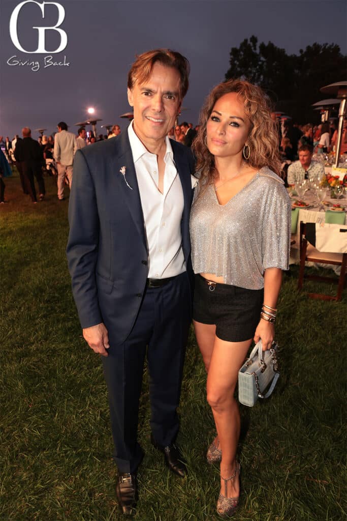 Vahid Moradi and Mojdeh Razi