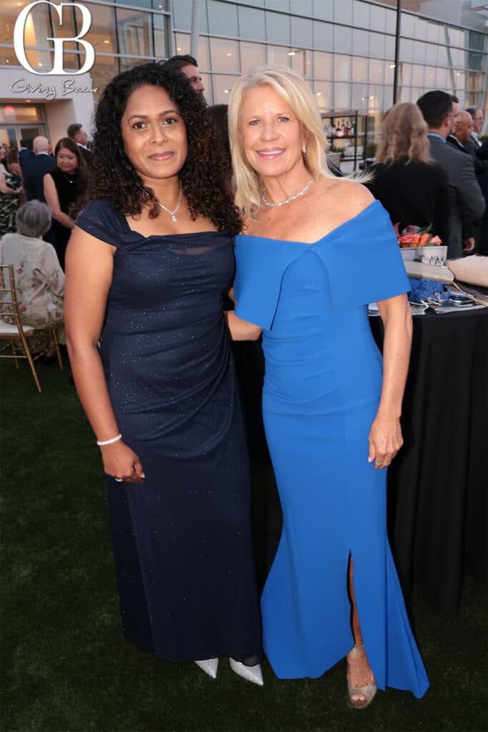 Dee Ptikurup and Jaye Connolly