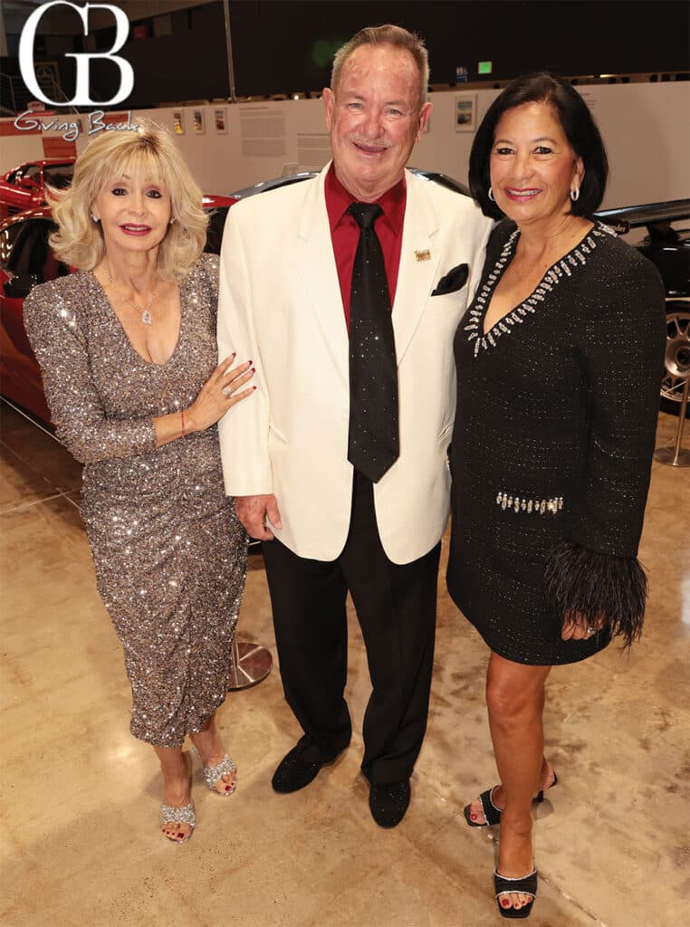 Laura-Applegate-with-Jon-and-Dee-Ammon - GB Magazine Laura Applegate with Jon and Dee Ammon