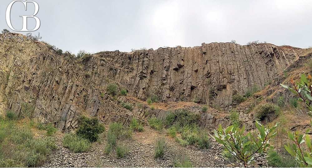 Magma cooled to form hexagonal columns at Cerro de Calavera