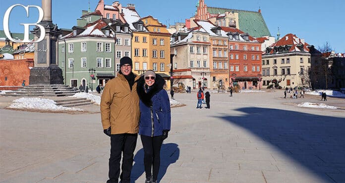 Esteban and Danitza at Plac Zamkowy
