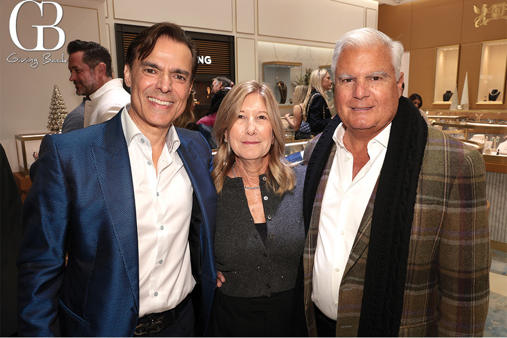 Vahid Moradi with Dee and Steve DeTommaso