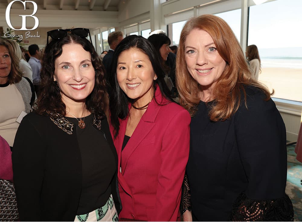 Nicole Velasquez Susan Barrera and Melanie Aalbers
