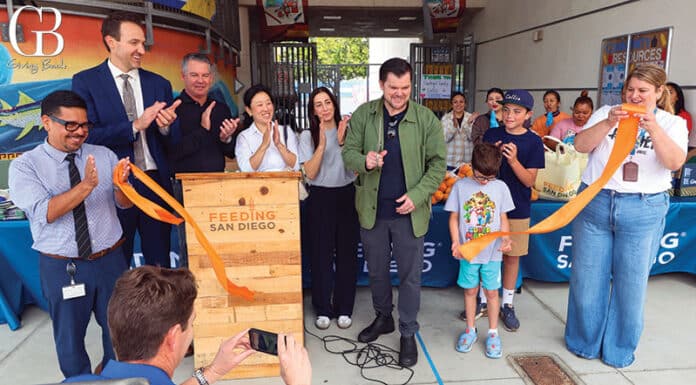 Feeding San Diego Food Pantry