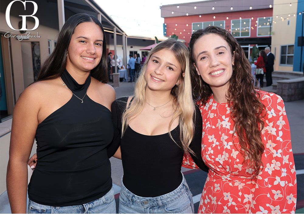Mia Ella and Kaylee